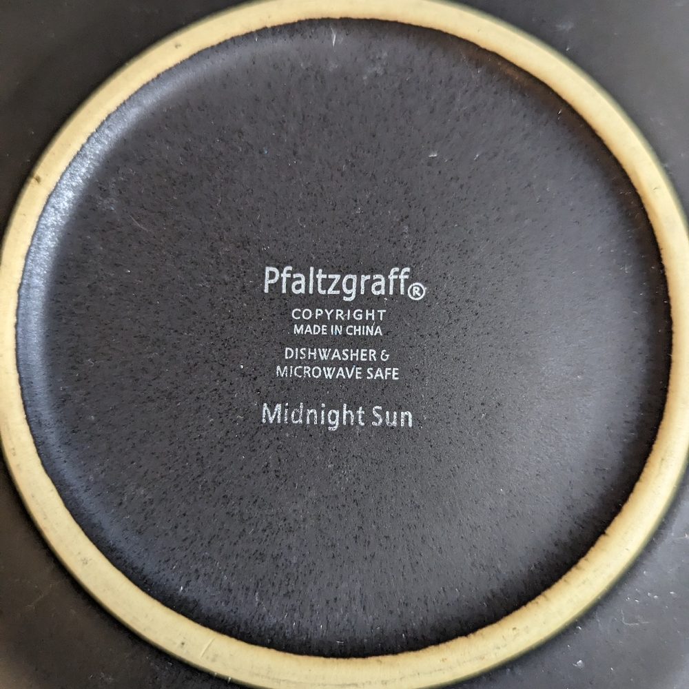 Pfaltzgraff Black Midnight Sun Salad Plate 8.25" diameter - 14 available - Picture 2 of 3